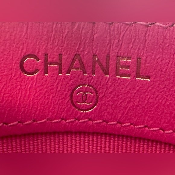 💞💞Gorgeous Chanel Caviar Card Holder 22K Barbie Pink💕💕 - Picture 2 of 16